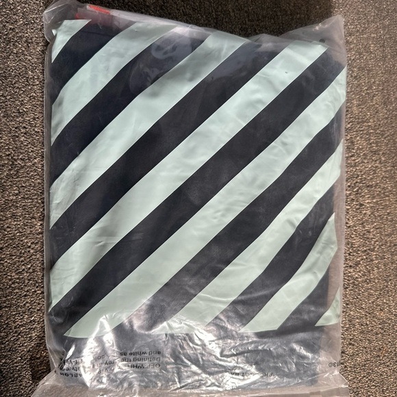 OFF-White Virgil abloh Graphic Hoodie - Picture 3 of 3